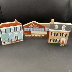 The Cat's Meow village St Michaels Maryland Crab Restaurant Keepers Cannonball